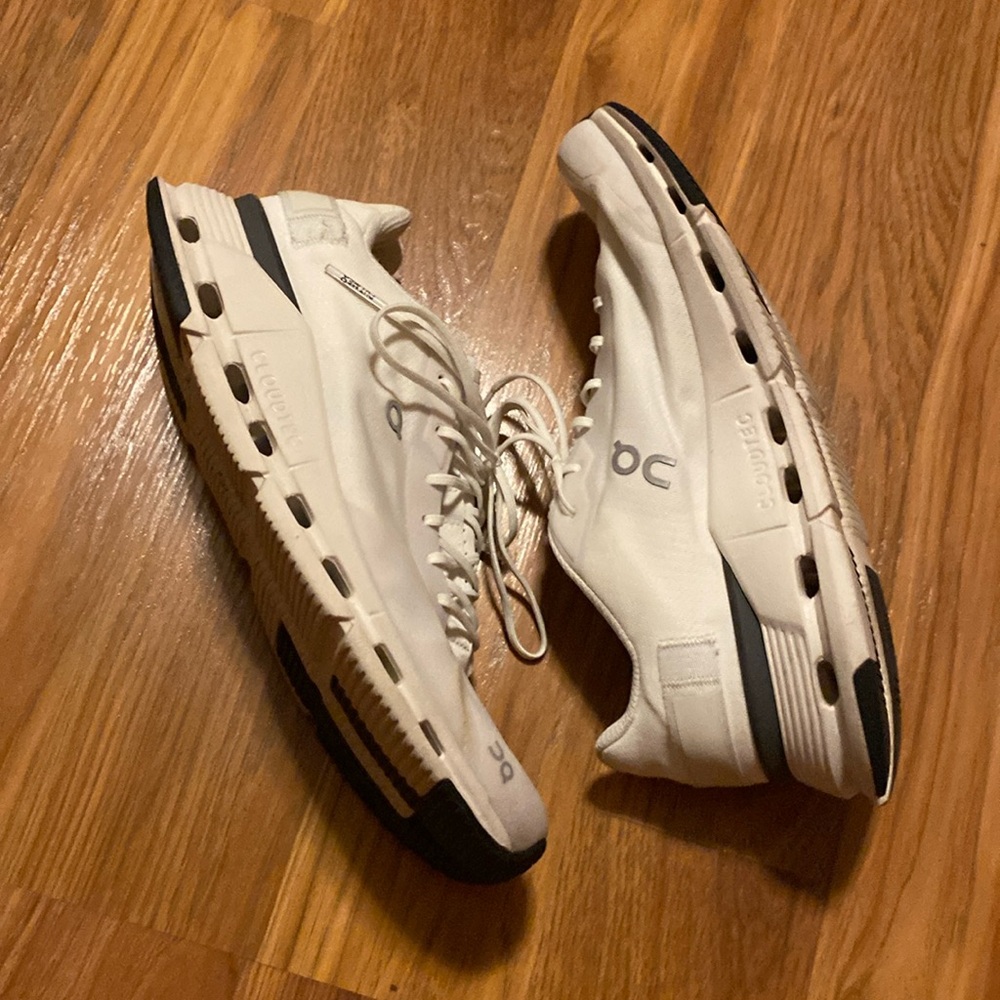 ON RUNNING cloudtec men’s running shoes size 8